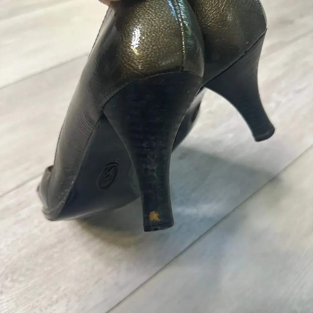 Soft Gabriela dark green learner pump‎ round toe medium heel size 9.5